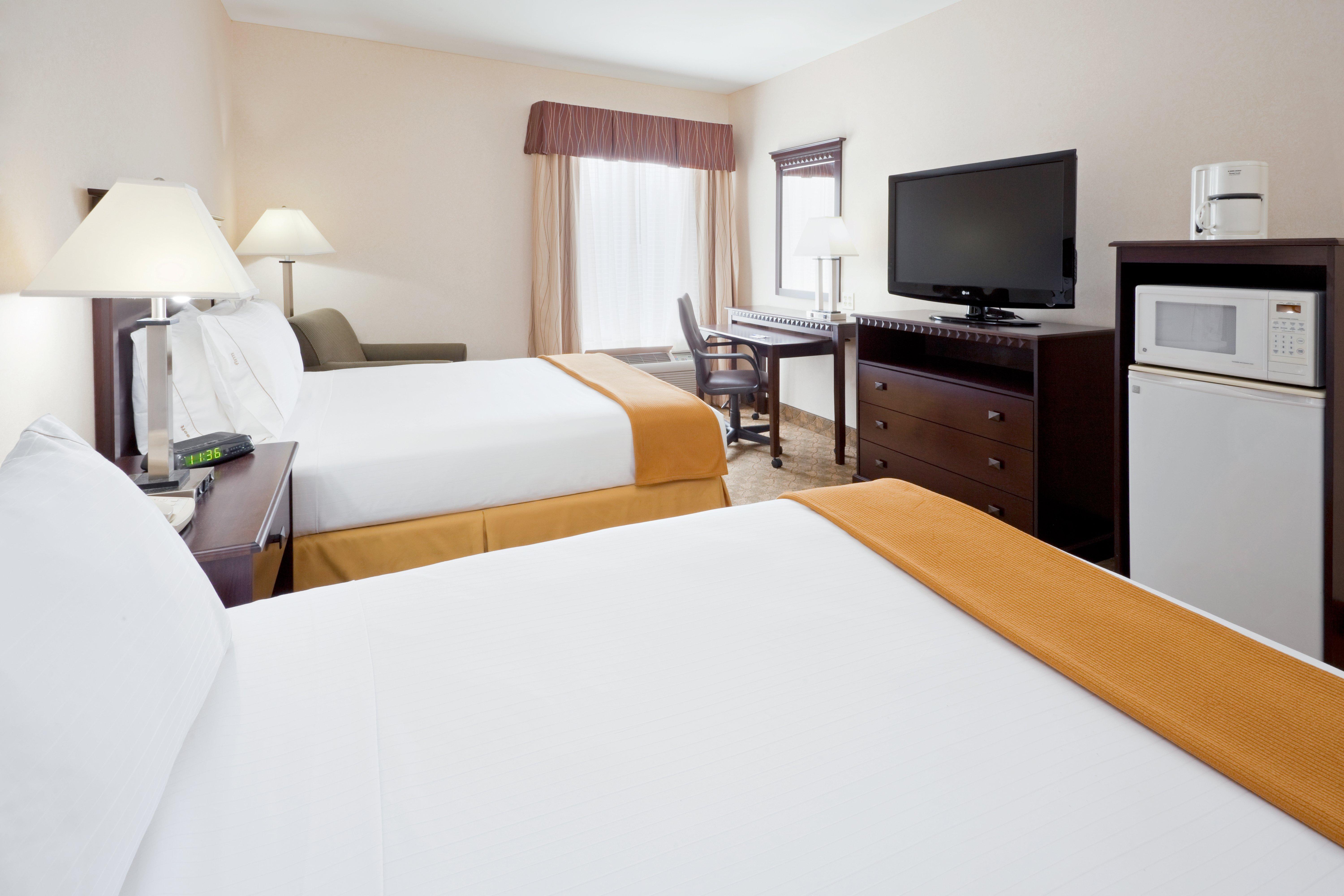 Holiday Inn Express & Suites Carneys Point - Pennsville By Ihg Екстериор снимка