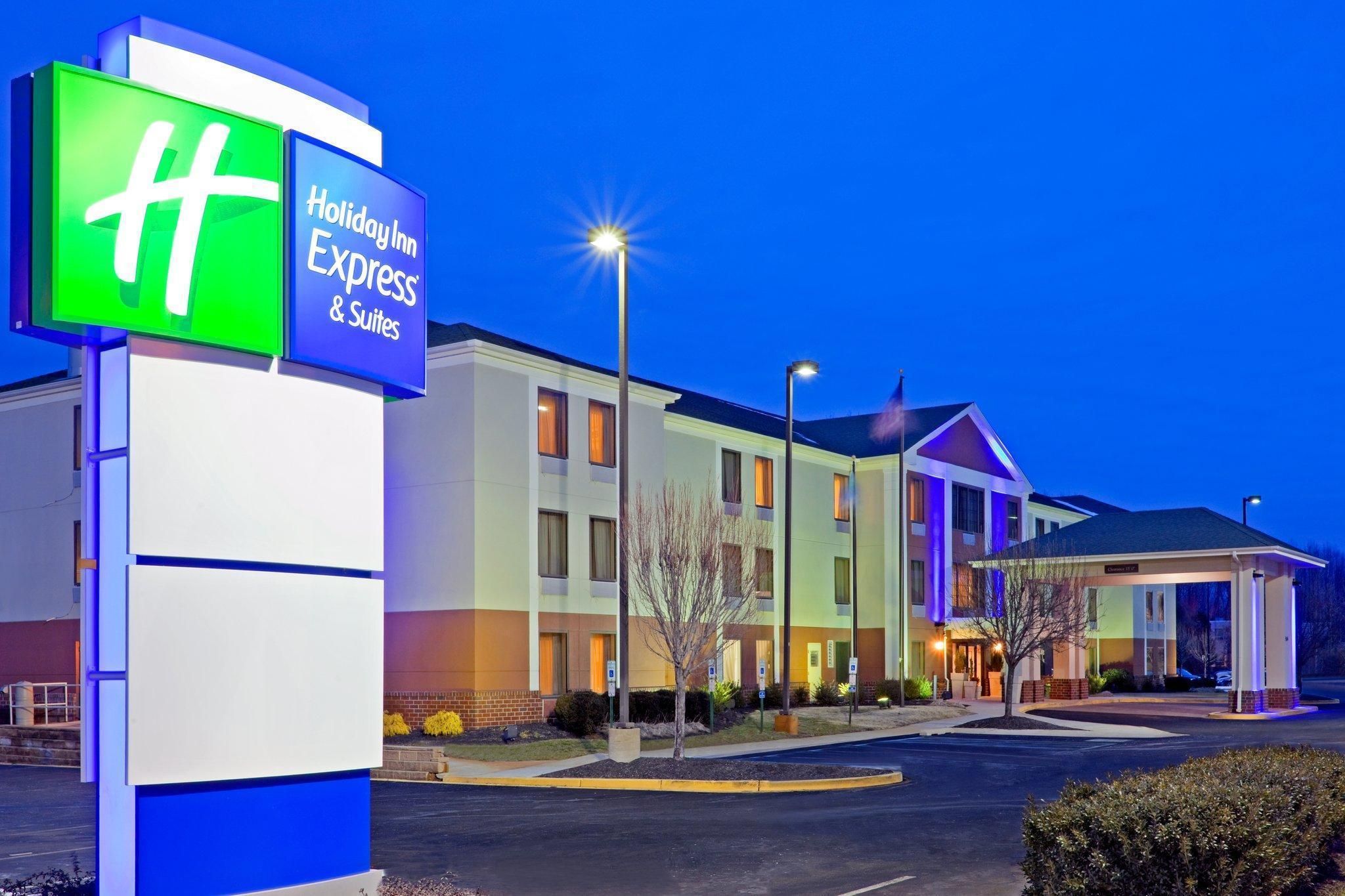 Holiday Inn Express & Suites Carneys Point - Pennsville By Ihg Екстериор снимка
